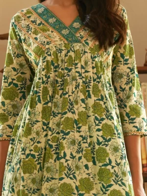 OFF-WHITE COTTON FLORAL PRINTED KURTA WITH PALAZZO